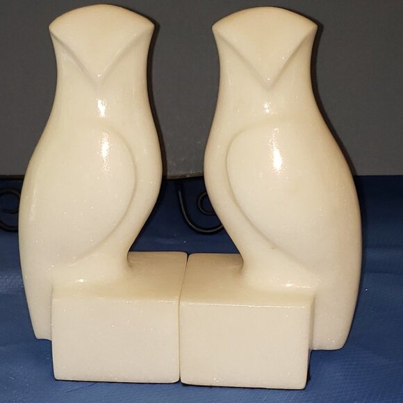 Vintage Pair of Mid Century Modern Owl Bookends in Genuine White Marble - Picture 5 of 6